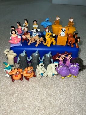Bundle of Vintage Mini Disney Toys from the Nestle Magic Balls-EC